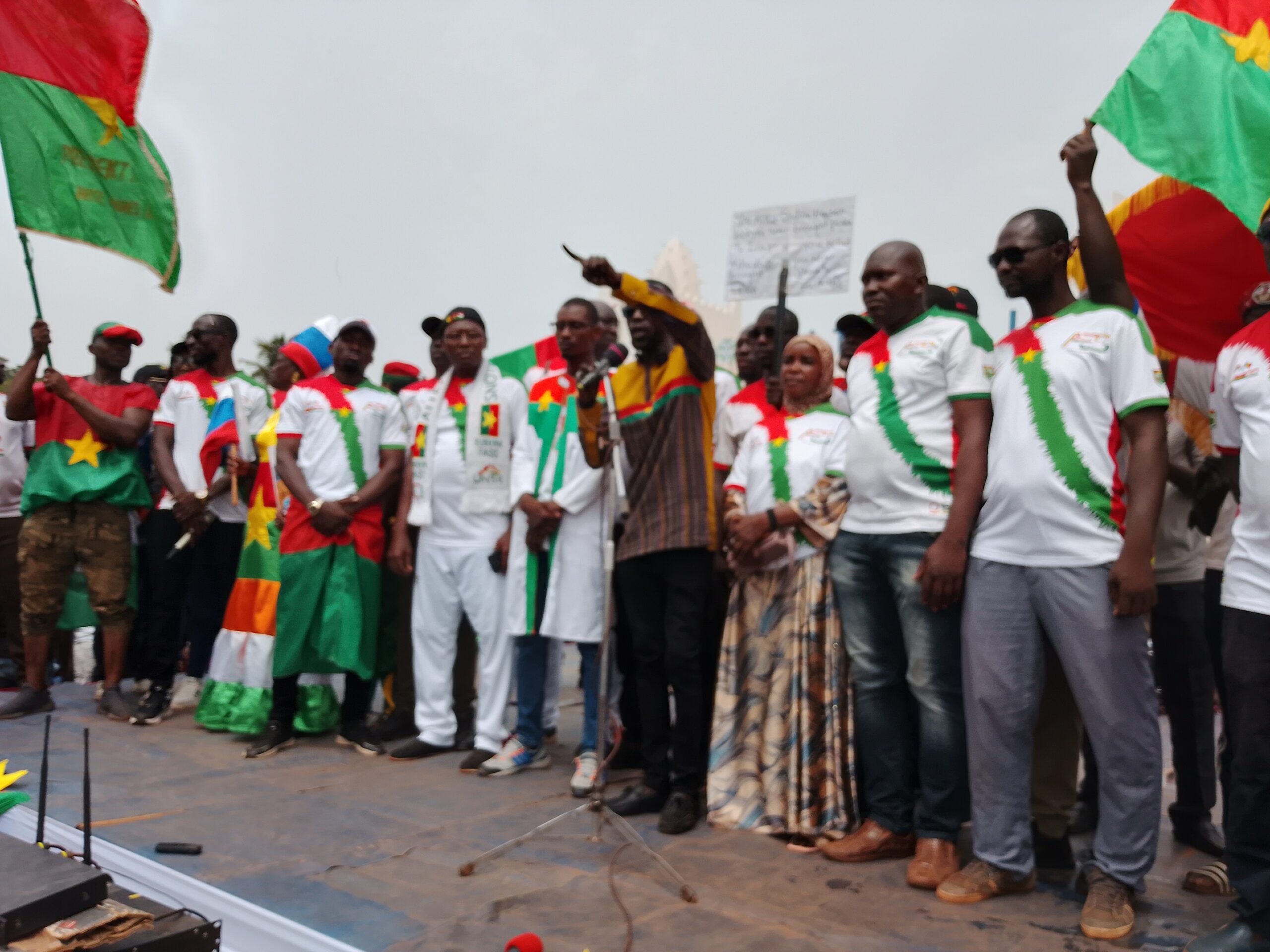 MARCHE DE SOUTIEN MONDIAL